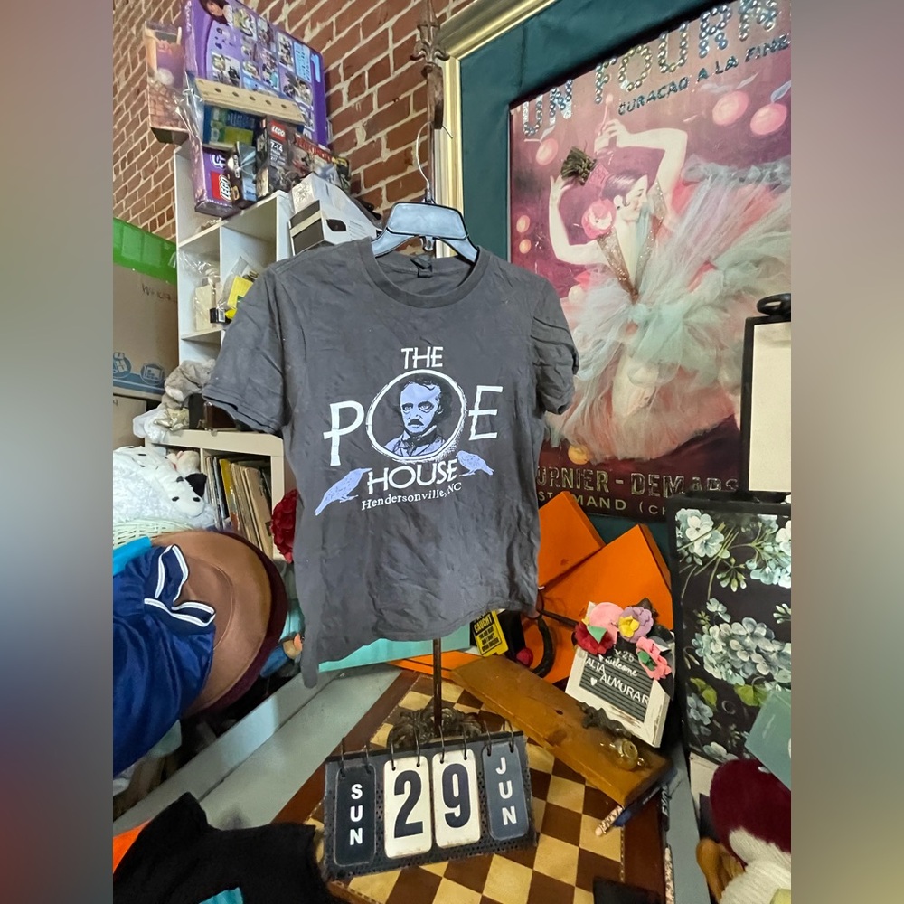 Poe Vintage